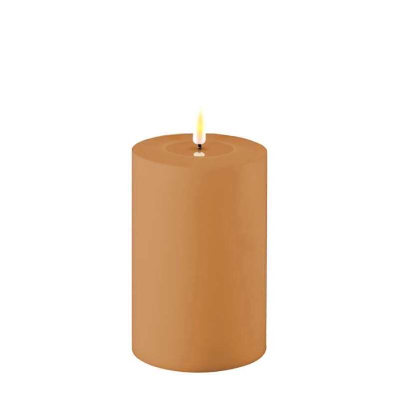 Deluxe Homeart Outdoor Led Kaars Caramel 10x15