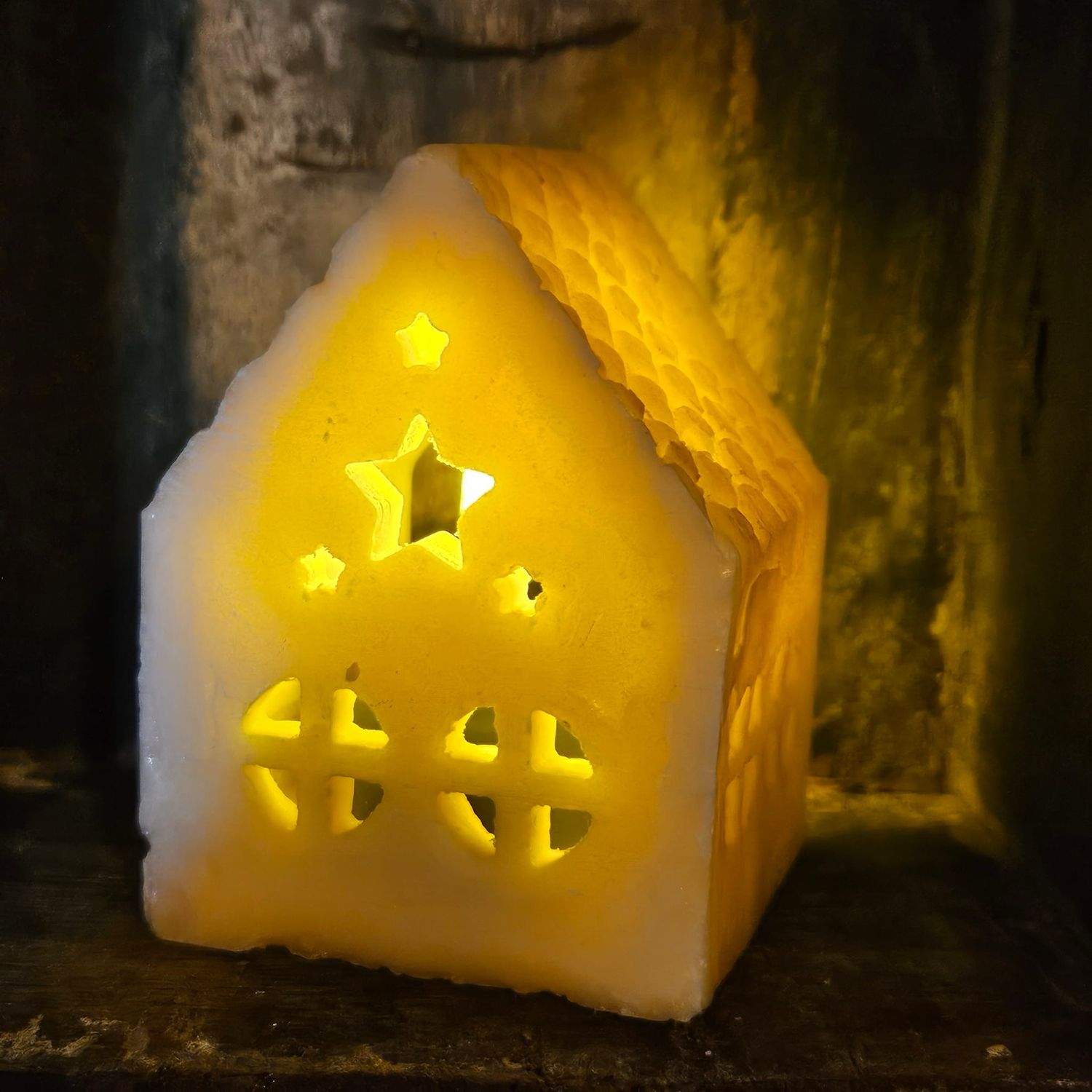 Amberhuisje met LED-kaarsje