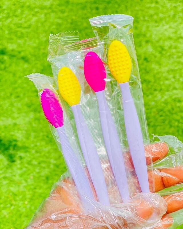 Lips Scrub brush