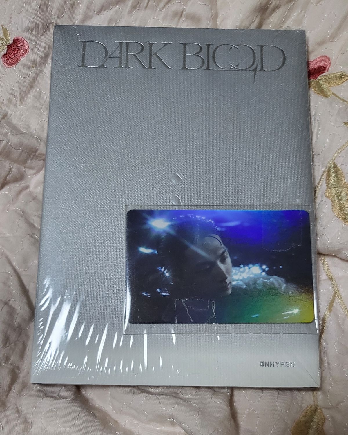 ENHYPEN DARK BLOOD (with Weverse POB)
