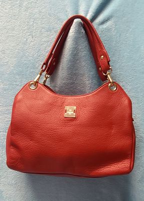 [PRE LOVED] ELEGANCE AUTHENTIC BRAND SHOULDER BAG