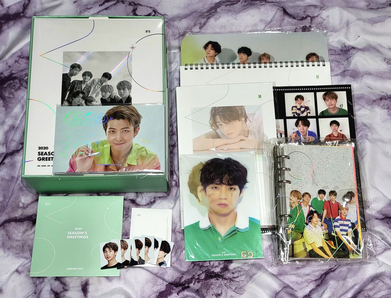 BTS 2020 Season's Greetings Full Set (V / Taehyung Lenticular Photo)