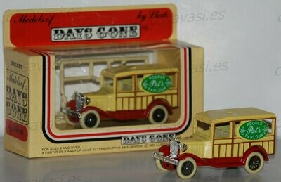 Lledo - 1983 - Day's Gone - DG-7 - 1934 Model A Ford Woody Wagon
PATS POODLE PARLOUR