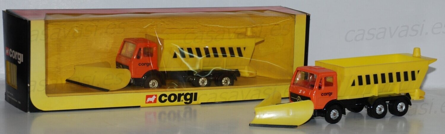 Corgi - 1114 - 1984 - Mercedes-Benz with Snow Plough