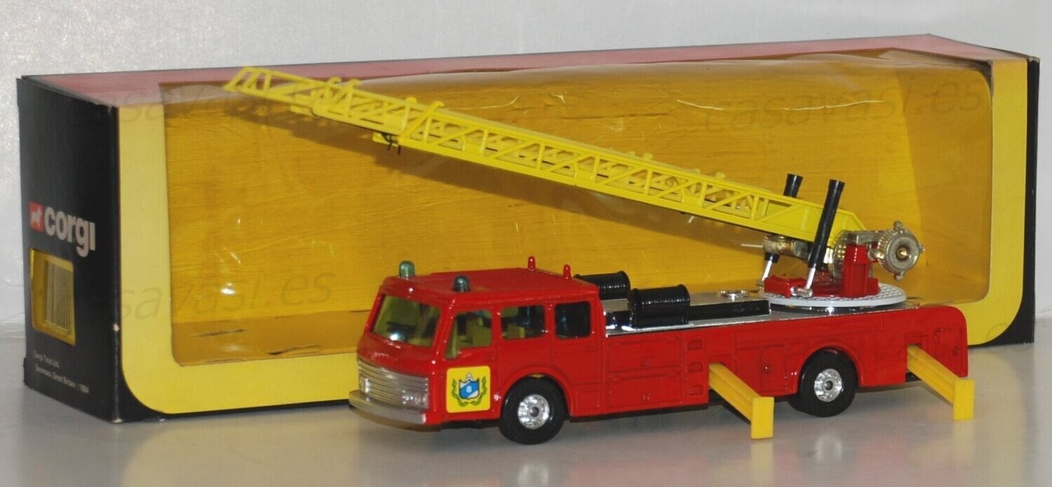 Corgi - 1120 - 1984 - Dennis Fire Engine