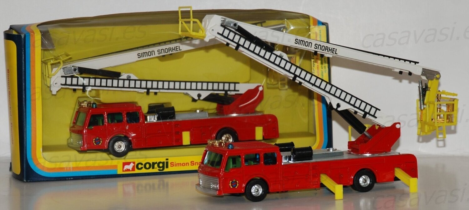 Corgi - 1126 - 1977 - Simon Snorkel - Dennis