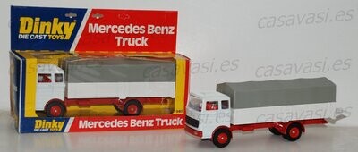 Dinky Toys - 1977 - 940 - Mercedes Benz Truck