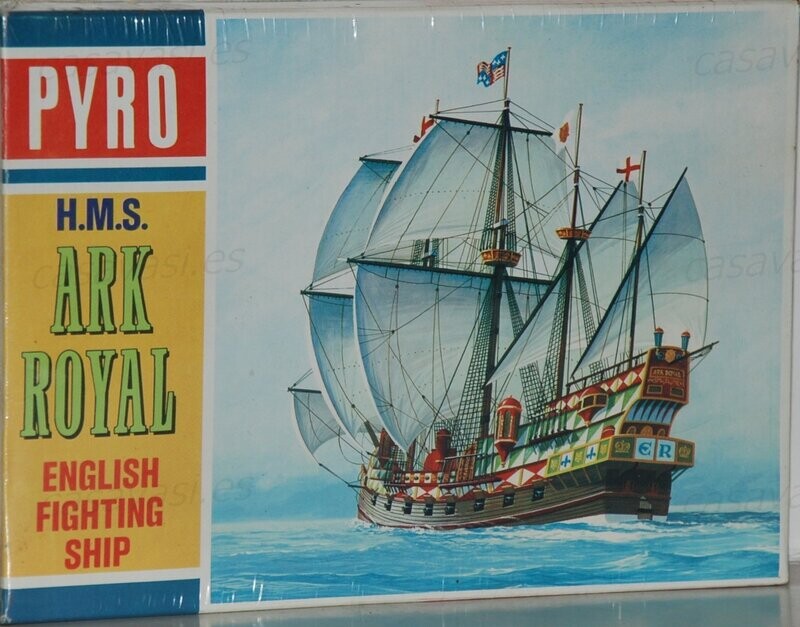 Pyro - b251-125 - Nº4 - 1965 - H.M.S.Ark Royal - English Fighting Ship
Box Size 25 x 18 cm.