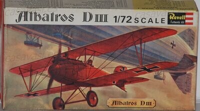 Revell - Made in G.B. - h-629 - 1/72 - Albatros D III
Box Size 16.5 X 9 cm.