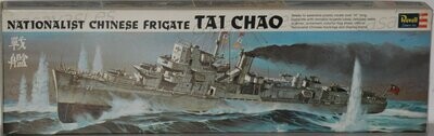 Revell - 1968 - h-456 - Made in G.B. - Natonalist Chinese Frigate TAI CHAO
17" Lenght - Box Size 44 x 13 cm.