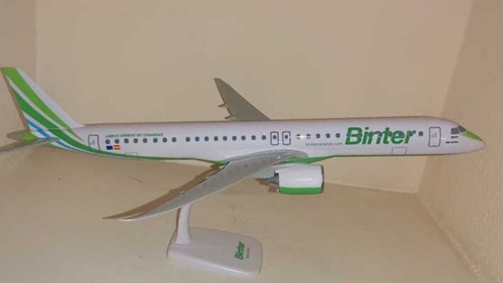 EMBRAER E 195-E2 1/100