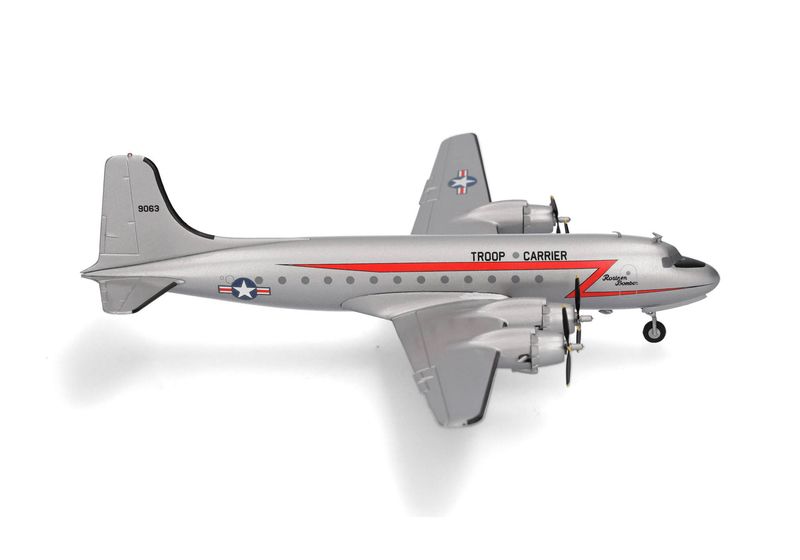 C-54 1/200 METAL USAF Douglas C-54 Skymaster "