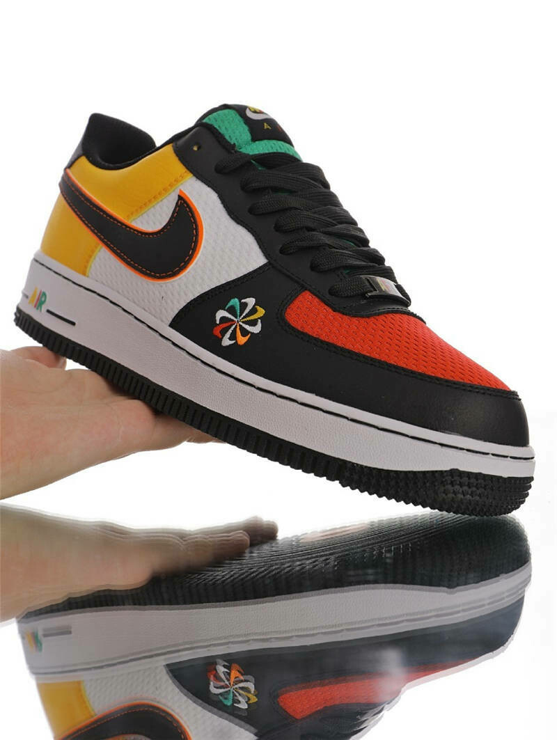 NIKE AIR FORCE 1