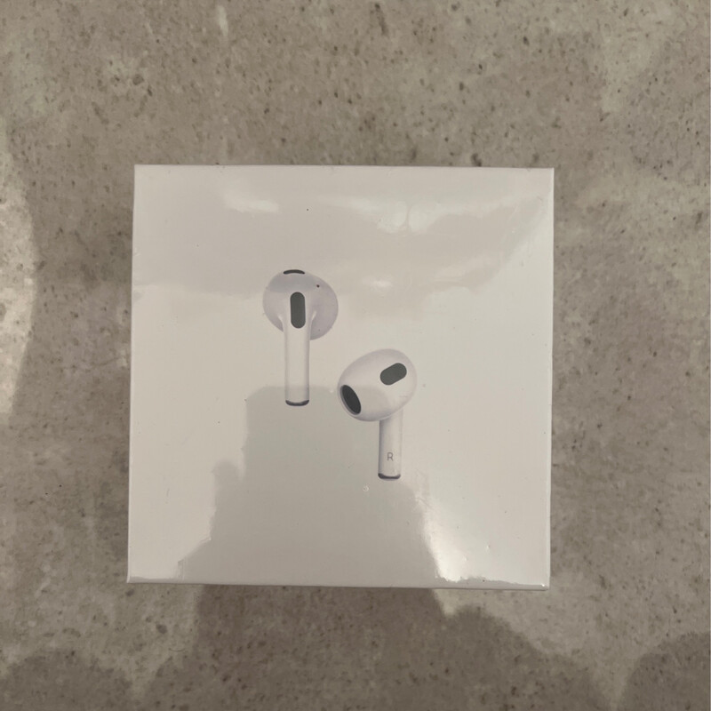 AirPods  MME73CH/A ( 3rd generation) 