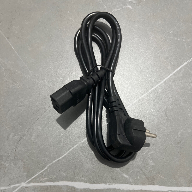 Câble alimentation Ordinateur fixe 