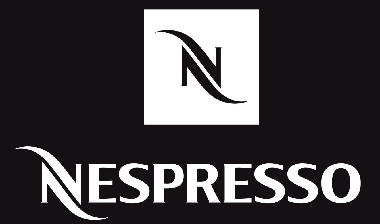 Magimix Nespresso Machine à Café Essenza Mini Noir Cafetière à