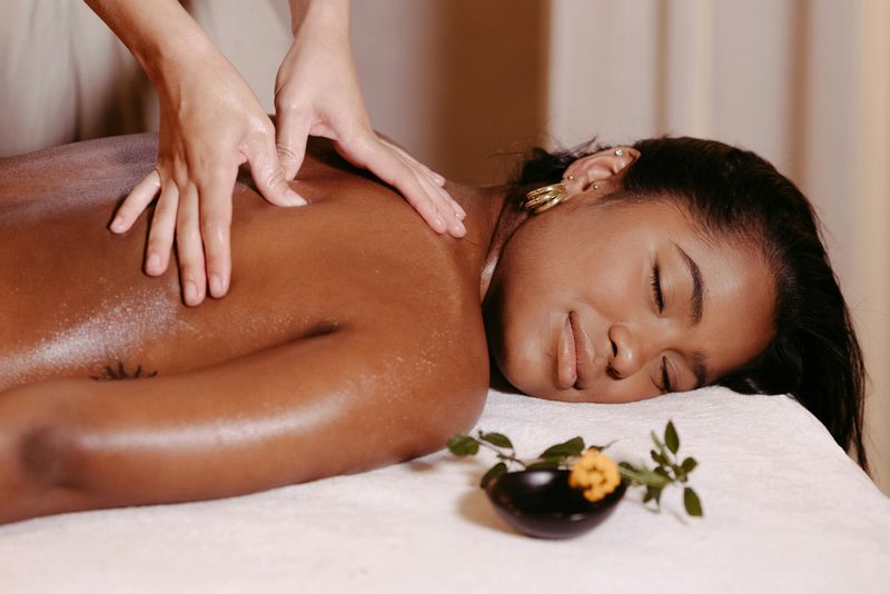 Deep Tissue Massage (50 Minutes)