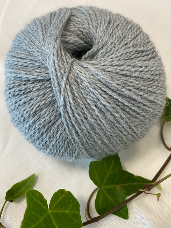 Balayage -alpakkalanka, vaalea sininen 614