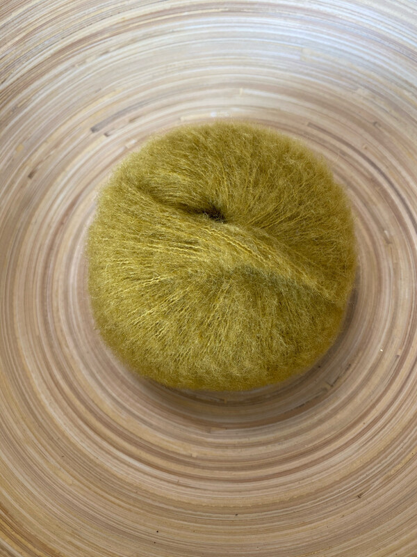Manada -mohairsilkkilanka, lion yellow 221