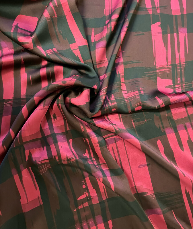Painted -laskeutuva polyesterisatiini, Viini