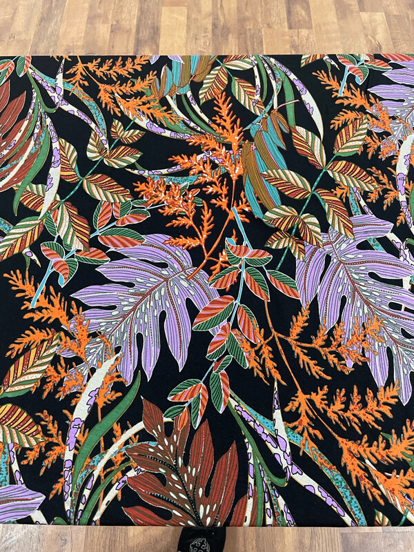 Dark Botanical-viskoositrikoo, Lila