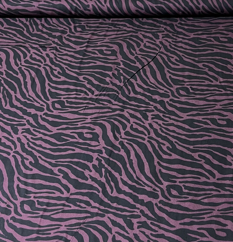 Dark Zebra-viskoosi, Luumu