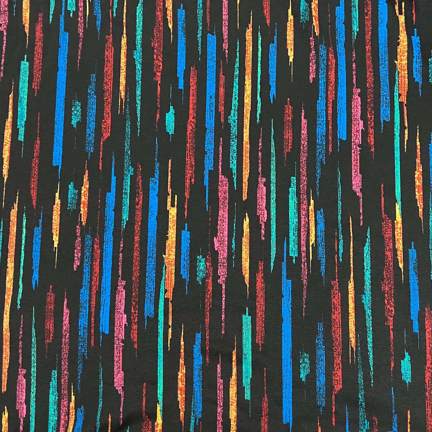 Viiru-neulos, Musta