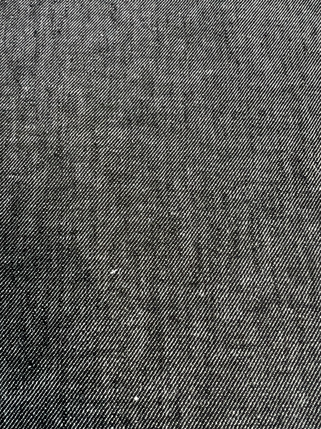 Denim-viskoosipellava, Musta