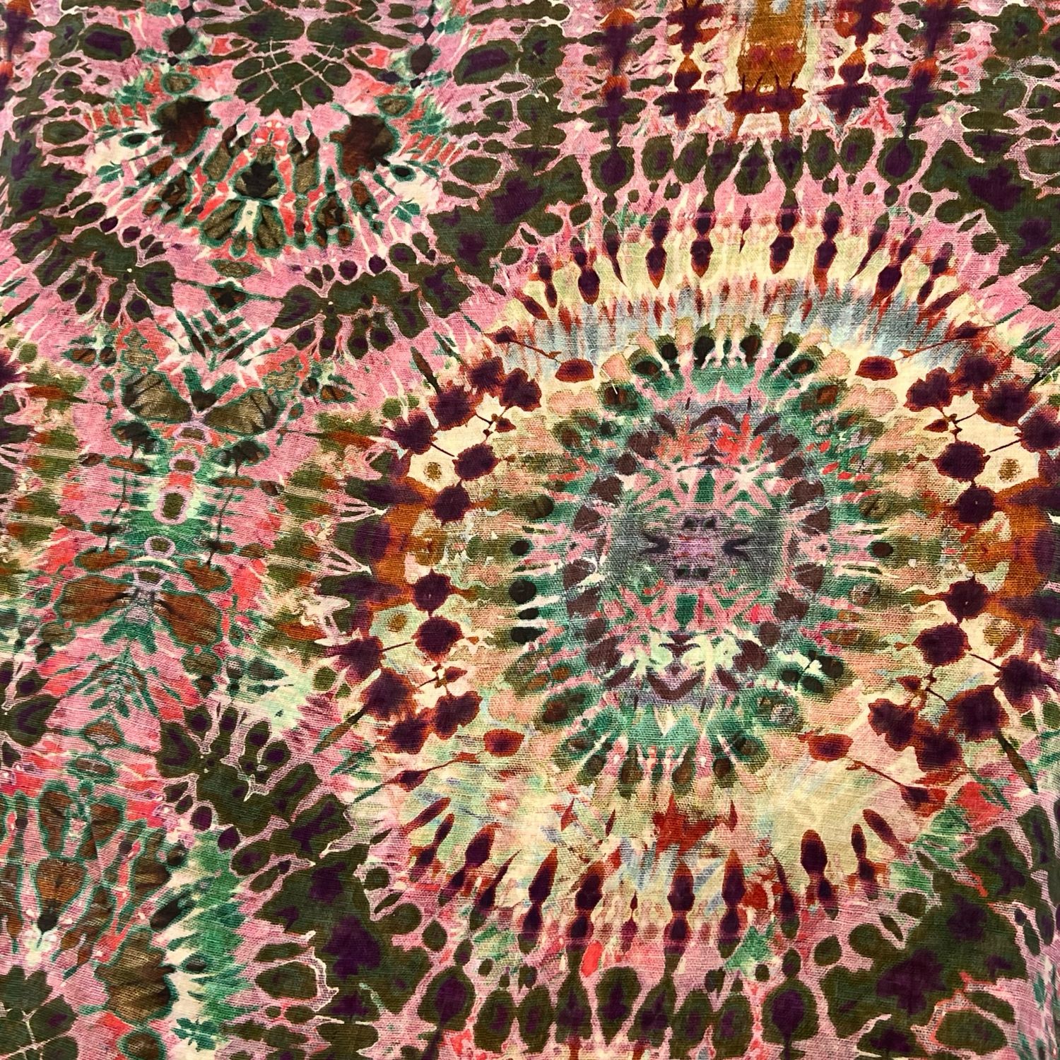 Big&amp;Batik, Roosa