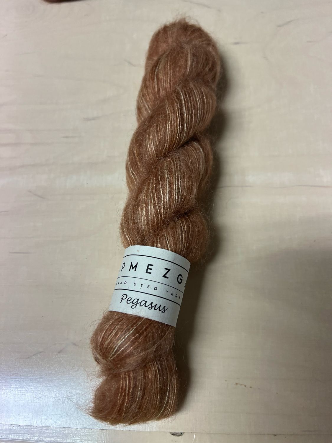 Pegasus- Silkkimohairneulelanka, Toffee 169