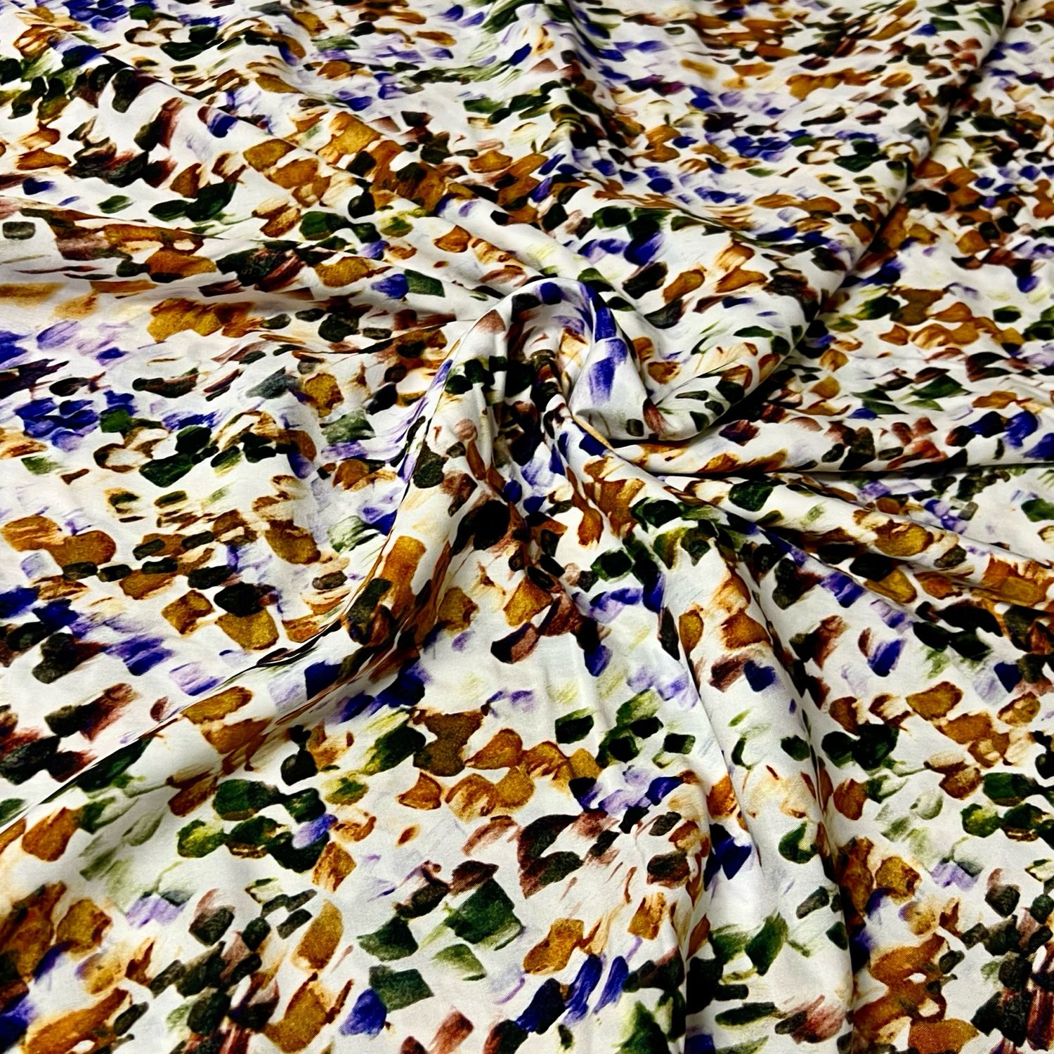 Hilda-viskoosi, valko-kirjava Pala 3m