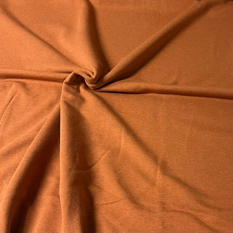 Meleerattu harjattu joustocollege, Oranssi Meleerattu harjattu joustocollege, Oranssi