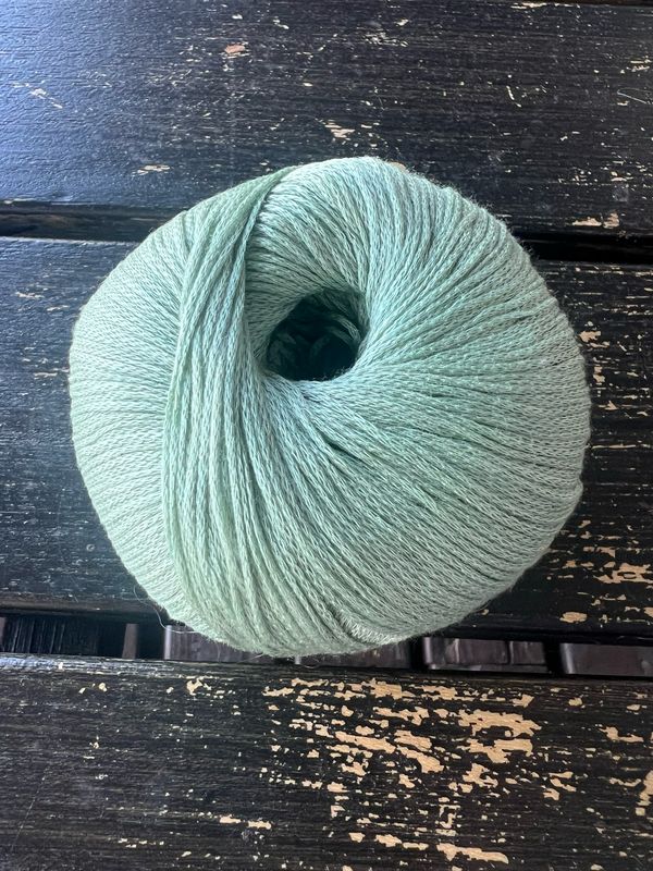 Arctic Pearl -neulelanka, Light Green 16