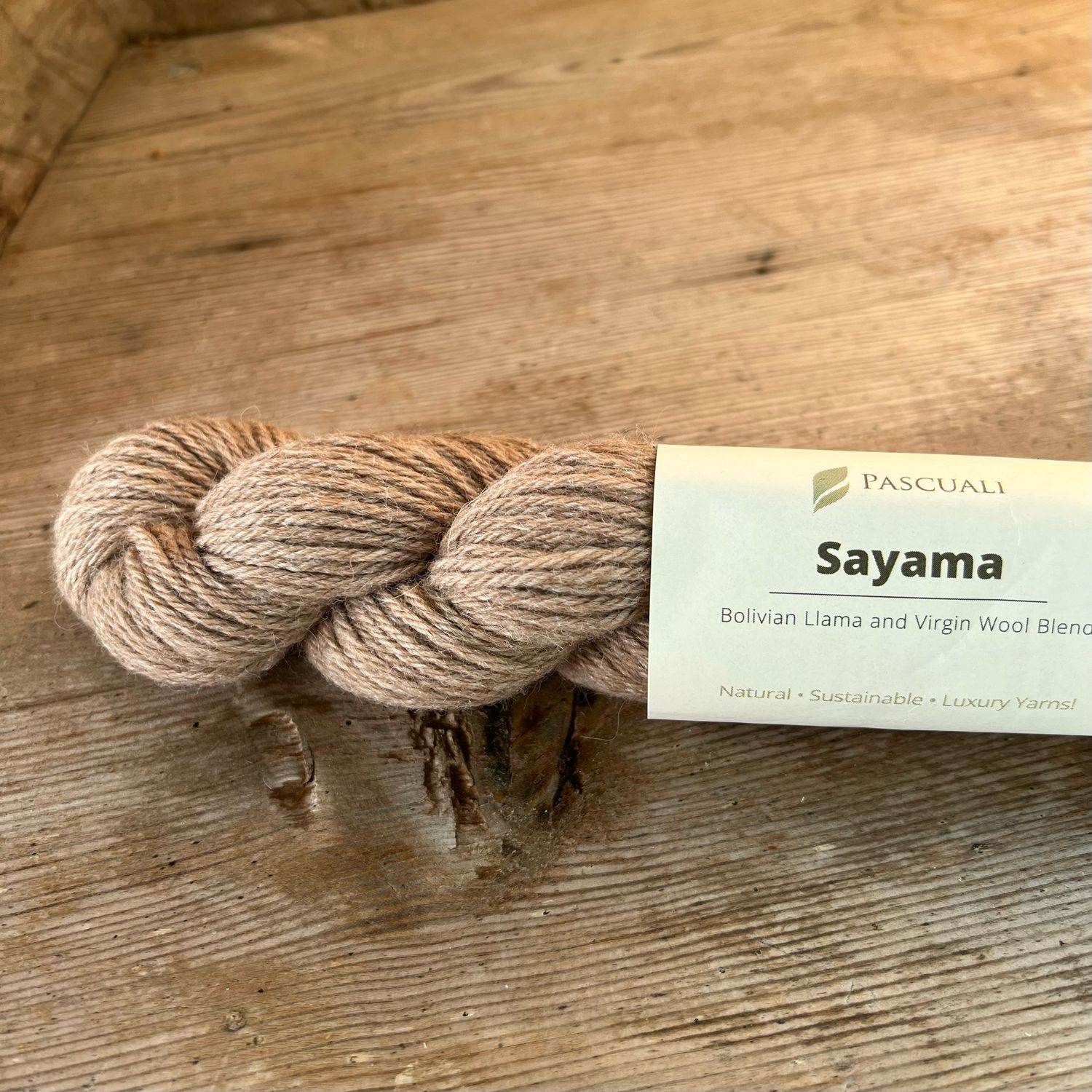 Sayama -laamavillaneulelanka, Beige 309
