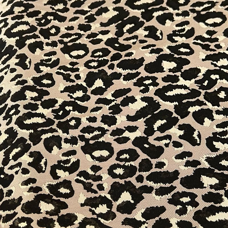 Pantteri-brokadi, Maitokahvi