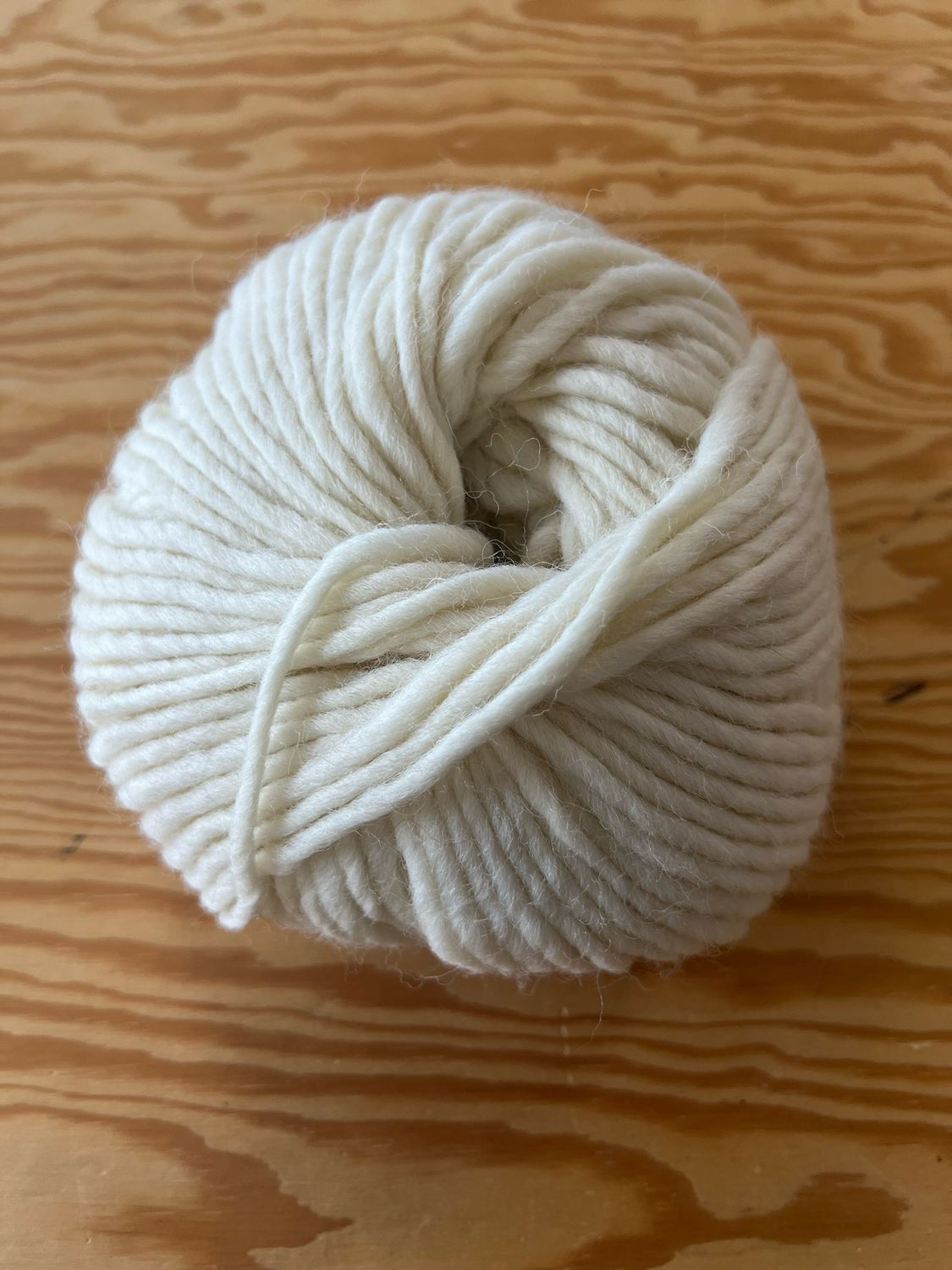 BRE Meadow, Ivory 001