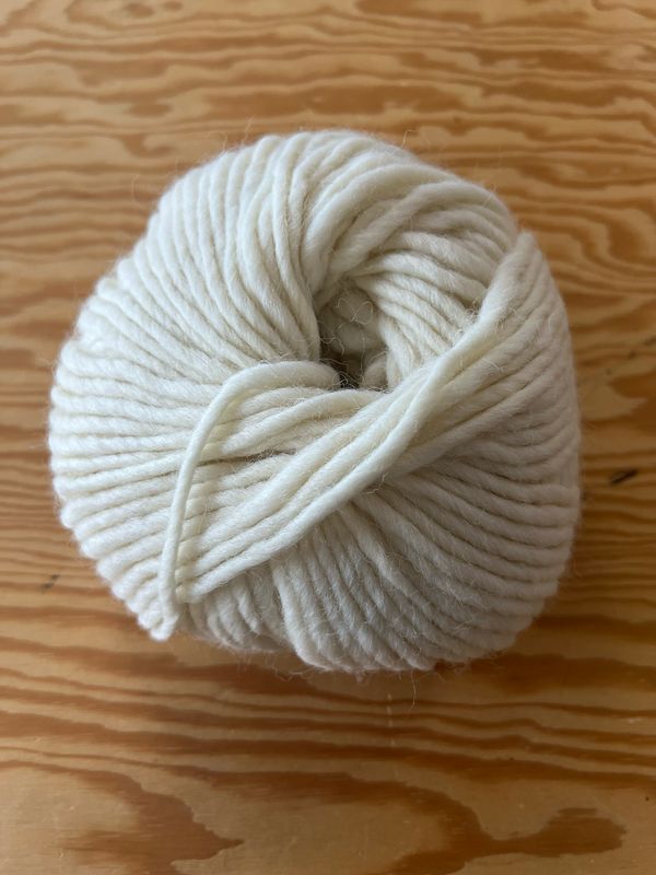 BRE Meadow, Ivory 001