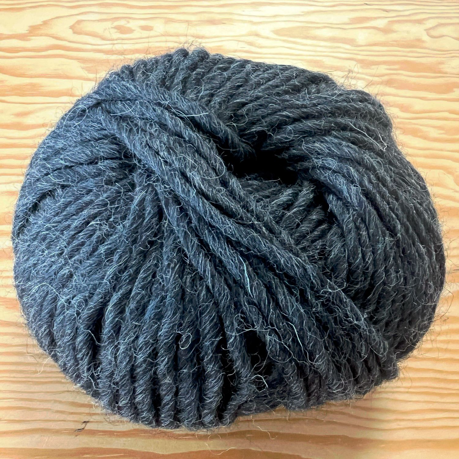 BRE Meadow, Tumma Harmaa 095