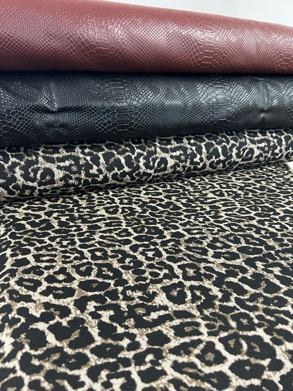 Spots -sisustuskangas, Ruskea