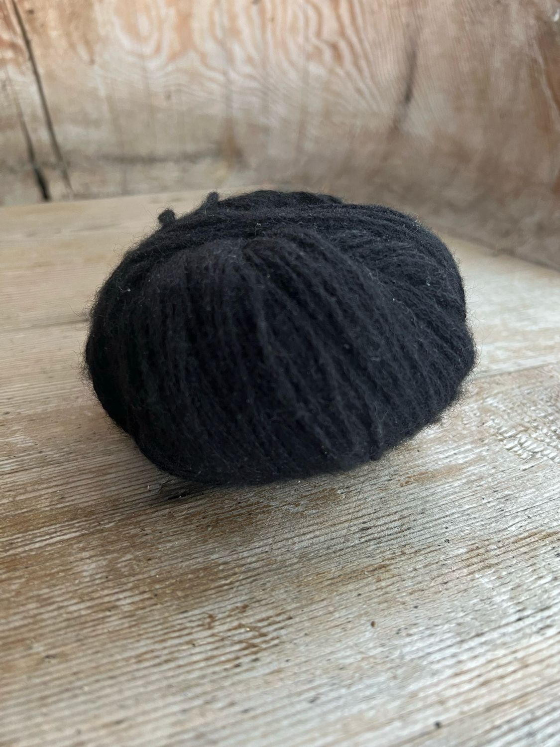 Cashmere 6/28 -kashmirlanka, Musta 52