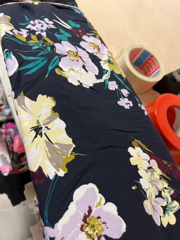 Sonja -viskoosi, Navy Sonja -viskoosi, Navy