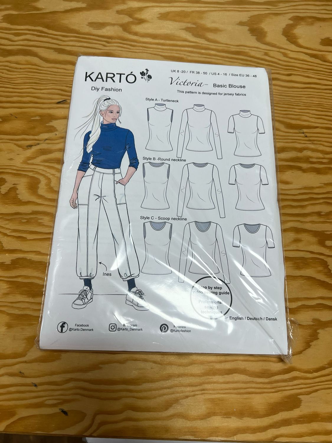 Victoria -peruspaita, Koko 36-48