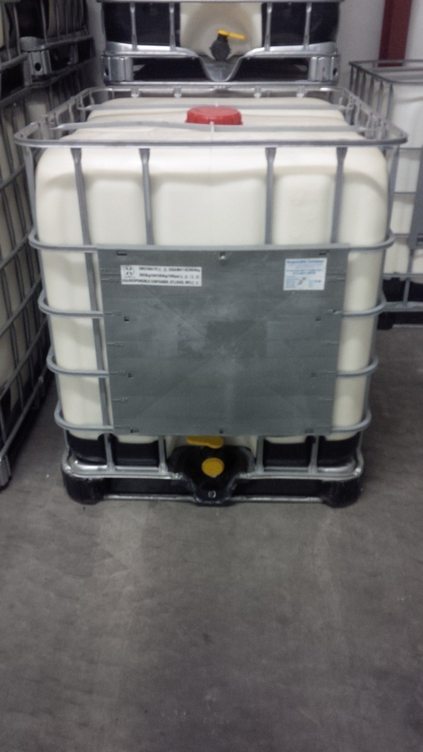 275 Gallon Tote Of AmerSeal Heavy Duty Tire Sealant