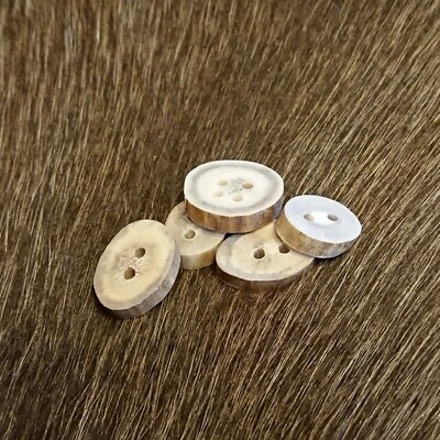 Antler buttons