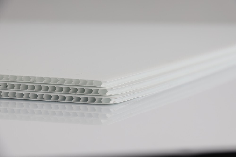 24&quot; x 36&quot; 4mm Corrugated Plastic