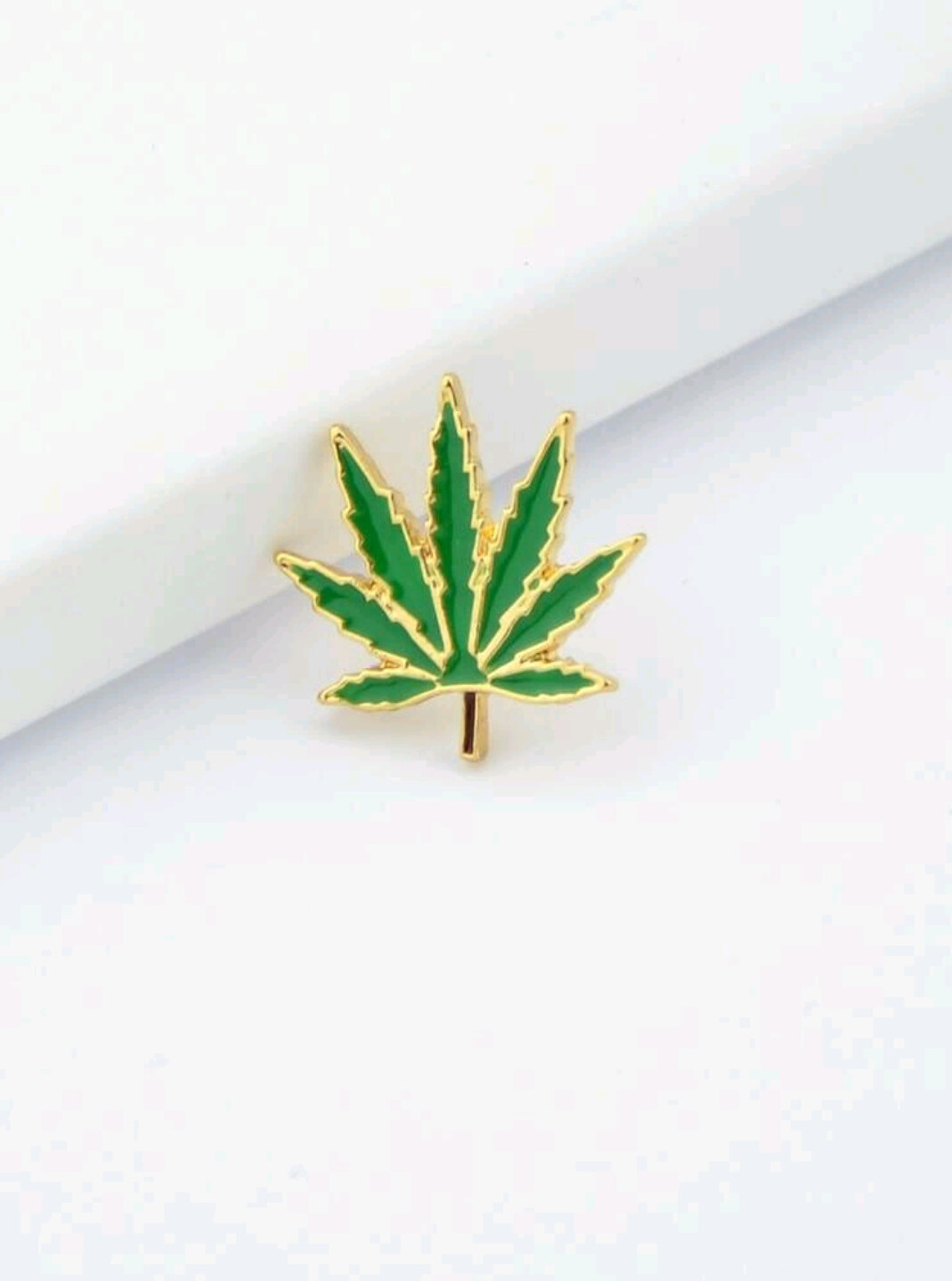 HPT Leaf Canna-leaf Pin HPT Leaf Canna-leaf Pin