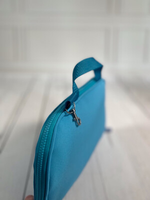 POPOPOFA // Sitzkissen TO GO // Softshell Aqua mit Rosenplüsch Türkis und Accessoires in Türkis POPOPOFA // Sitzkissen TO GO // Softshell Aqua mit Rosenplüsch Türkis und Accessoires in Türkis