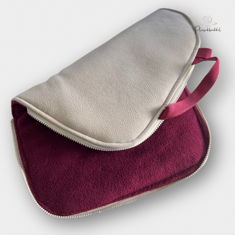 POPOPOFA // Sitzkissen TO GO // Sitzfläche ca. 30x50 cm // Kunstleder Büffel Beigegreige mit Fleece Bordeaux POPOPOFA // Sitzkissen TO GO // Sitzfläche ca. 30x50 cm // Kunstleder Büffel Beigegreige mit Fleece Bordeaux