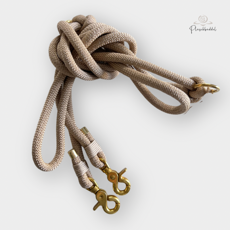 TRAGEGURT FÜR BÜDDEL BIS GRÖSSE M // 3 Meter // PPM-Seil Beige mit mit Takelung Café Latte, Karabiner Gold TRAGEGURT FÜR BÜDDEL BIS GRÖSSE M // 3 Meter // PPM-Seil Beige mit mit Takelung Café Latte, Karabiner Gold