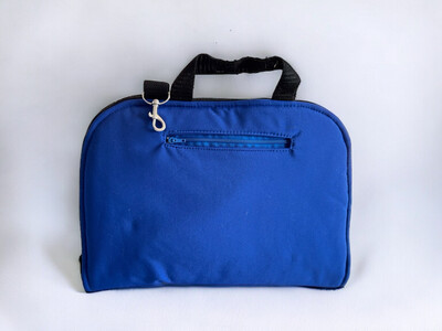 POPOPOFA // Sitzfläche ca. 30x50 cm // Softshell Königsblau mit Streifenplüsch Schwarz und kleiner Tasche für z.B. Geld // Sitzkissen to go
